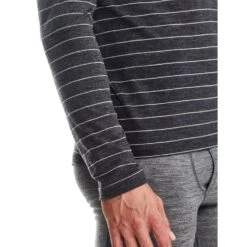 Icebreaker Oasis Long Sleeve Crewe - Men's|-|Chandail à Manches Longues Oasis - Homme 39 Icebreaker Oasis Long Sleeve Crewe - Men's|-|Chandail à Manches Longues Oasis - Homme -Icebreaker 100476 7EJet 20Heather 20 20Drift 20 20Stripe 7ESleeve