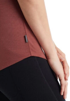 Icebreaker Sphere II SS Scoop Neck Tee - Women's|-|T-shirt à Encolure Dégagée à Manches Courtes Sphere II - Femme 19 Icebreaker Sphere II SS Scoop Neck Tee - Women's|-|T-shirt à Encolure Dégagée à Manches Courtes Sphere II - Femme -Icebreaker ICE 0A56EY 7E 7EDetail1 20Grape