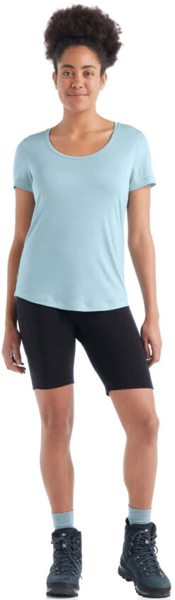 Icebreaker Sphere II SS Scoop Neck Tee - Women's|-|T-shirt à Encolure Dégagée à Manches Courtes Sphere II - Femme 24 Icebreaker Sphere II SS Scoop Neck Tee - Women's|-|T-shirt à Encolure Dégagée à Manches Courtes Sphere II - Femme -Icebreaker ICE 0A56EY 7E 7EFront1 20Haze