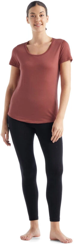 Icebreaker Sphere II SS Scoop Neck Tee - Women's|-|T-shirt à Encolure Dégagée à Manches Courtes Sphere II - Femme 17 Icebreaker Sphere II SS Scoop Neck Tee - Women's|-|T-shirt à Encolure Dégagée à Manches Courtes Sphere II - Femme -Icebreaker ICE 0A56EY 7E 7EFront 20Grape