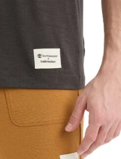 Icebreaker IB X Timberland Merino ZoneKnit Short Sleeve Tee - Men's|-|T-shirt à Manches Courtes En Laine Mérinos ZoneKnit IB X Timberland - Homme 16 Icebreaker IB X Timberland Merino ZoneKnit Short Sleeve Tee - Men's|-|T-shirt à Manches Courtes En Laine Mérinos ZoneKnit IB X Timberland - Homme -Icebreaker ICE 0A56MY 7E 7EDetail2 20Onyx 20 20Black