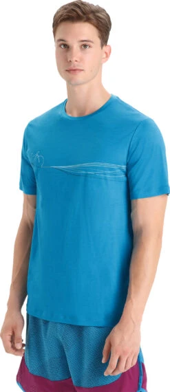Icebreaker Tech Lite II Short Sleeve Tee Cadence Paths - Men's|-|T-shirt Tech Lite II Cadence Paths - Homme -Icebreaker ICE 0A56N8 7E 7EFront 20Geo 20Blue