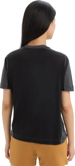 Icebreaker IB X Timberland Merino ZoneKnit Short Sleeve Tee - Women's|-|T-shirt à Manches Courtes En Laine Mérinos ZoneKnit IB X Timberland - Femme 23 Icebreaker IB X Timberland Merino ZoneKnit Short Sleeve Tee - Women's|-|T-shirt à Manches Courtes En Laine Mérinos ZoneKnit IB X Timberland - Femme -Icebreaker ICE 0A56NW 7E 7EBack 20Onyx 20 20Black