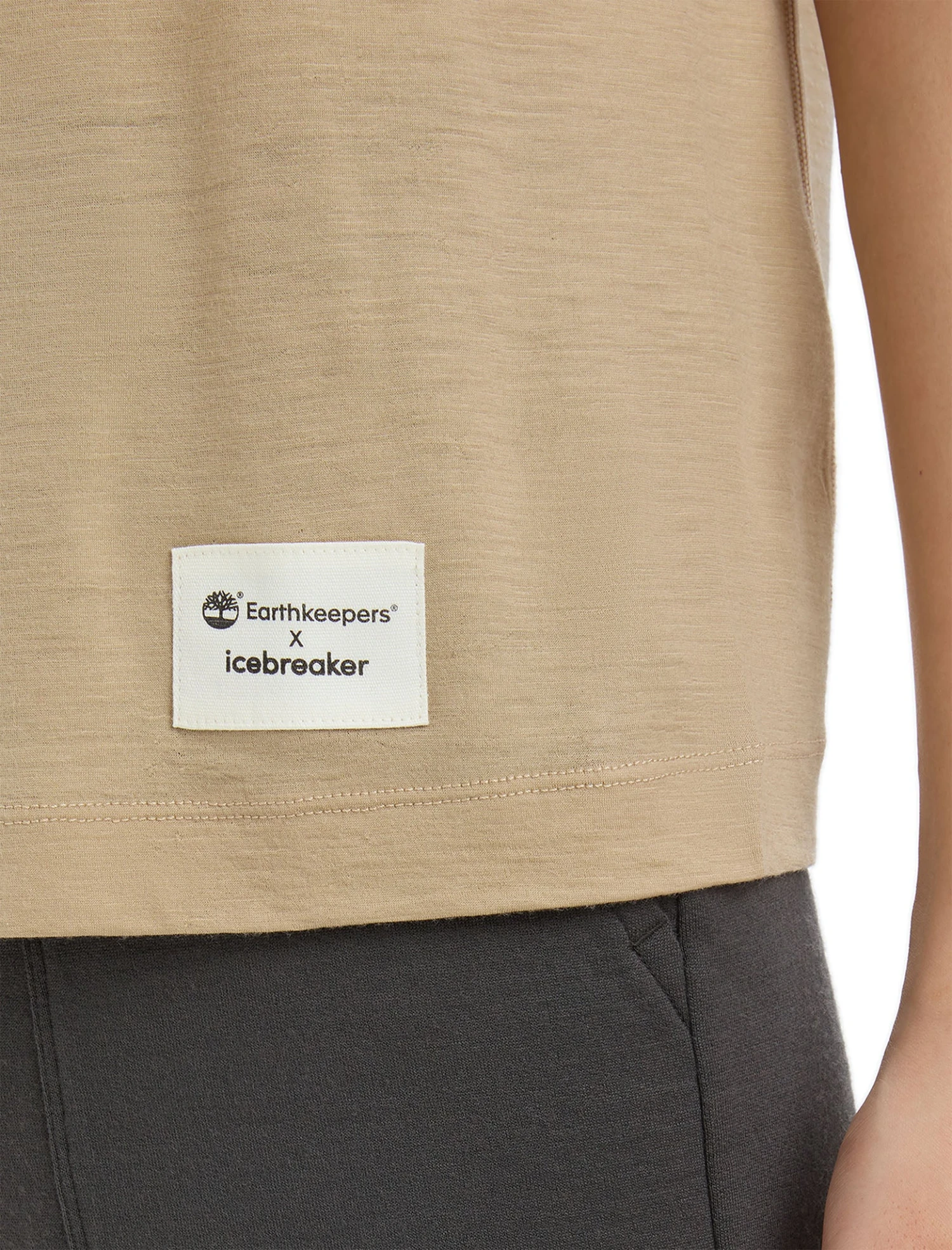 Icebreaker IB X Timberland Merino ZoneKnit Short Sleeve Tee - Women's|-|T-shirt à Manches Courtes En Laine Mérinos ZoneKnit IB X Timberland - Femme 13 Icebreaker IB X Timberland Merino ZoneKnit Short Sleeve Tee - Women's|-|T-shirt à Manches Courtes En Laine Mérinos ZoneKnit IB X Timberland - Femme - Image 11