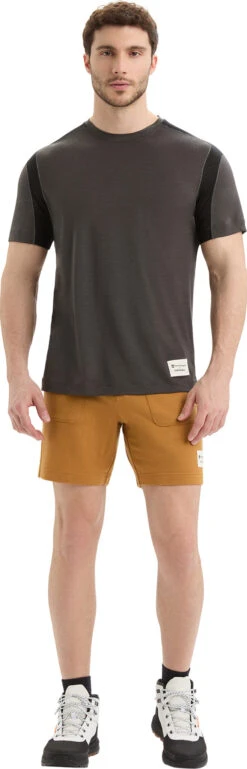 Icebreaker IB X Timberland Merino Terry Chino Shorts - Men's|-|Short Chino En Tissu éponge Mérinos IB X Timberland - Homme -Icebreaker ICE 0A56O6 7E 7EStandard 20Outfit 20Wheat 20Boot 20 20Sand