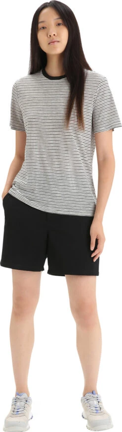 Icebreaker Merino Linen Short Sleeve Stripe Tee - Women's|-|T-shirt Rayé En Lin Mérinos - Femme 18 Icebreaker Merino Linen Short Sleeve Stripe Tee - Women's|-|T-shirt Rayé En Lin Mérinos - Femme -Icebreaker ICE 0A56OO 7E 7EStandard 20Outfit 20Snow 20 20Black