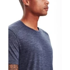 Icebreaker Sphere Short Sleeve Crewe - Men's|-|T-Shirt Sphere - Homme 34 Icebreaker Sphere Short Sleeve Crewe - Men's|-|T-Shirt Sphere - Homme -Icebreaker ICE 103608 7EMidnight 20Navy 20Heather 7ESide