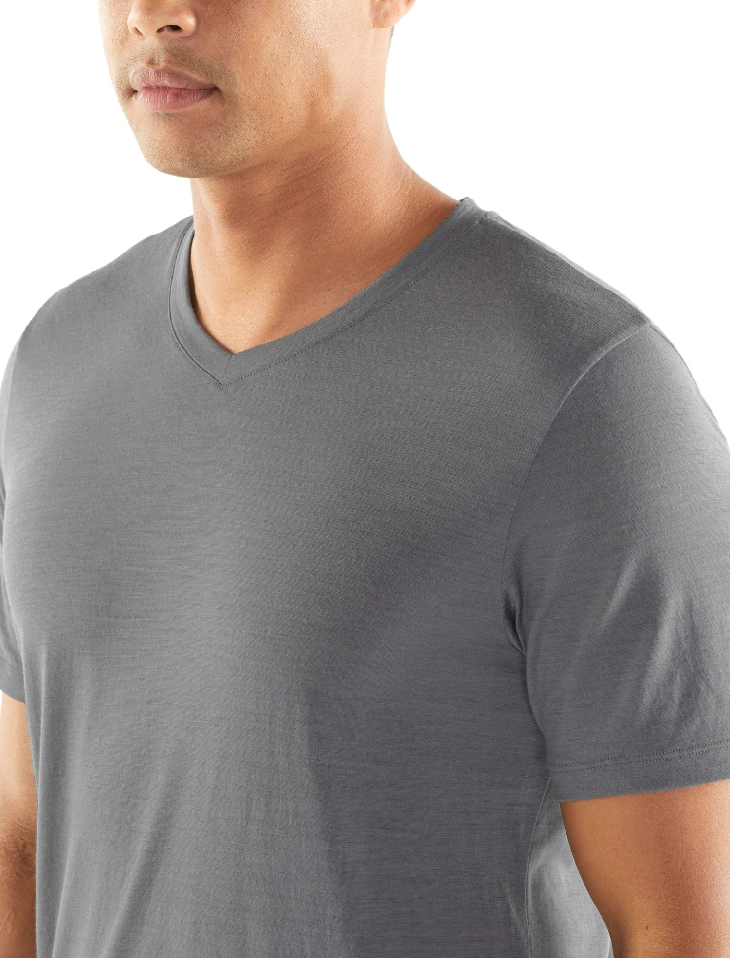 Icebreaker Tech Lite Short Sleeve V - Men's|-|T-shirt à Col V Tech Lite - Homme 17 Icebreaker Tech Lite Short Sleeve V - Men's|-|T-shirt à Col V Tech Lite - Homme - Image 15