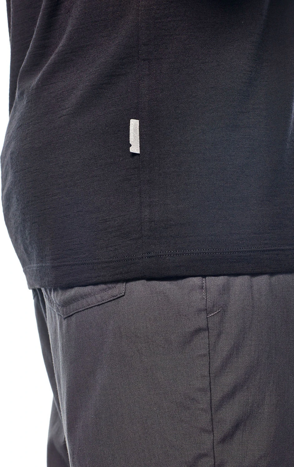 Icebreaker Tech Lite Short Sleeve V - Men's|-|T-shirt à Col V Tech Lite - Homme 9 Icebreaker Tech Lite Short Sleeve V - Men's|-|T-shirt à Col V Tech Lite - Homme - Image 7