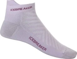 Icebreaker Run+ Ultra Light Micro - Women's|-|Chaussettes Run+ Ultra Light Micro Femme 19 Icebreaker Run+ Ultra Light Micro - Women's|-|Chaussettes Run+ Ultra Light Micro Femme -Icebreaker ICE 104215 7EPurple 20Gaze 20 20Go 20Berry