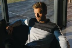 Icebreaker Shearer Crewe Sweater - Men's|-|Chandail Shearer Crewe - Homme 35 Icebreaker Shearer Crewe Sweater - Men's|-|Chandail Shearer Crewe - Homme -Icebreaker ICE 104326 7E 7EAmbiance 20Char 20Heather 20 20Steel 20Heather 1bc2a46d 8cc9 4b36 b9e5 d179a6dfcdc3