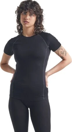 Icebreaker 150 Zone Short Sleeve Crewe - Women's|-|T-Shirt 150 Zone - Femme -Icebreaker ICE 104330 7E 7EFront 20Black 20 20Mineral 27248714 213e 4e85 bb99 0b2f7c1d2d85