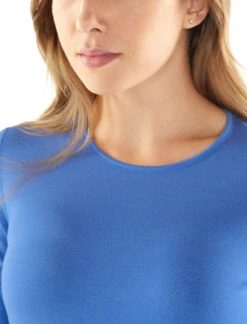 Icebreaker 200 Oasis Long Sleeve Crewe - Women's|-|Chandail à Manches Longues 200 Oasis - Femme 40 Icebreaker 200 Oasis Long Sleeve Crewe - Women's|-|Chandail à Manches Longues 200 Oasis - Femme -Icebreaker ICE 104375 7ECove 7Efrontzoom dd690ced f2a6 4451 8e48 0985710e78a2