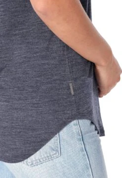 Icebreaker Solace Short Sleeve Scoop - Women's|-|T-shirt Solace - Femme 33 Icebreaker Solace Short Sleeve Scoop - Women's|-|T-shirt Solace - Femme -Icebreaker ICE 104640 7E 7EsideZoom 20Midnight 20Navy 20Heather