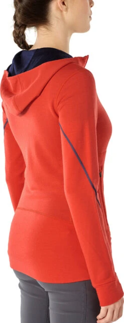 Icebreaker Quantum II Long Sleeve Zip Hood - Women's|-|Chandail à Manches Longues Et Capuchon Quantum II Zip - Femme -Icebreaker ICE 105041 7E 7EModelS 20Fire