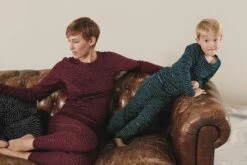 Icebreaker 200 Oasis Napasoq Lines Long Sleeve Base Layer Crewe (Past Season) - Kid's|-|Couche De Base à Manches Longues 200 Oasis Napasoq Lines Crewe (saison Précédente) - Enfant -Icebreaker ICE 105244 7E 7ELifestyle1 20Nightfall