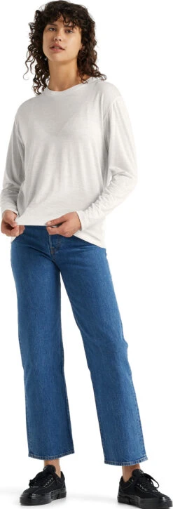 Icebreaker Granary LS Tee - Women's |-|T-shirt à Manches Longues Granary - Femme 23 Icebreaker Granary LS Tee - Women's |-|T-shirt à Manches Longues Granary - Femme -Icebreaker ICE IB0A56C1 7E 7EStandard 20Ourfit 20Ecru 20Heather