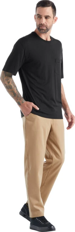 Icebreaker Granary Short Sleeve Pocket Tee - Men's|-|T-shirt à Poche à Manches Courtes De Granary - Homme -Icebreaker ICE IB0A56CK 7E 7EStandard 20Outfit 20Black