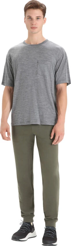 Icebreaker Granary Short Sleeve Pocket Tee - Men's|-|T-shirt à Poche à Manches Courtes De Granary - Homme -Icebreaker ICE IB0A56CK 7E 7EStandard 20Outfit 20Gristone 20Heather