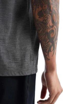 Icebreaker Drayden Short Sleeve Polo Tee - Men's|-|T-shirt Polo à Manches Courtes De Drayden - Homme 26 Icebreaker Drayden Short Sleeve Polo Tee - Men's|-|T-shirt Polo à Manches Courtes De Drayden - Homme -Icebreaker ICE IB0A56EI 7E 7EDetail1 20Gritstone 20Heather