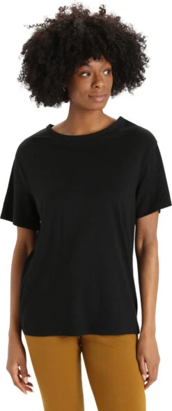 Icebreaker Granary SS Tee - Women's|-|T-shirt à Manches Courtes Granary - Femme 21 Icebreaker Granary SS Tee - Women's|-|T-shirt à Manches Courtes Granary - Femme -Icebreaker ICE IB0A56EM 7E 7EDetail3 20Black