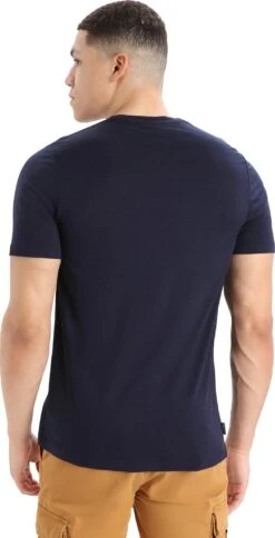 Icebreaker Tech Lite II Skiing Yeti Merino Short Sleeve T-Shirt - Men's|-|T-shirt à Manches Courtes En Laine Mérinos Skiing Yeti Tech Lite II - Homme -Icebreaker ICE IB0A56YET 7E 7EBack 20Midnight 20Navy e315ec65 9140 4320 b1c6 3df09baf756e