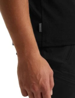 Icebreaker Tech Lite II Move To Natural Mountain SS Tee - Men's|-|T-shirt à Manches Courtes Move To Natural Mountain De Tech Lite II - Homme -Icebreaker ICE IB0A59J3 7E 7EDetail1 20Black 2cbf2e0b e0ac 44f0 a1e2 1ed1926baf85