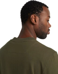 Icebreaker Central LS Sweatshirt - Men's|-|Chandail à Capuchon à Manches Longues Central - Homme -Icebreaker ICE IB0A59LG 7E 7EDetail1 20Loden 8819cbb1 7426 4c77 9aaf 93c2f4f6843a