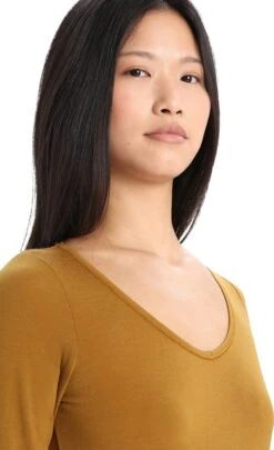 Icebreaker Siren Merino Long Sleeve Sweetheart T-Shirt - Women's|-|Haut à Encolure Ronde Et Manches Longues Siren Long Sleeve Sweetheart En Mérinos - Femmes 26 Icebreaker Siren Merino Long Sleeve Sweetheart T-Shirt - Women's|-|Haut à Encolure Ronde Et Manches Longues Siren Long Sleeve Sweetheart En Mérinos - Femmes -Icebreaker ICE IB103194 7E 7EDetail2 20Clove