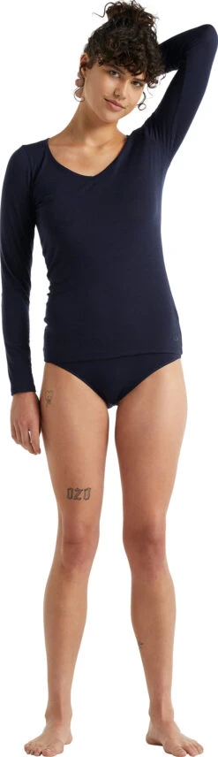 Icebreaker Siren Merino Long Sleeve Sweetheart T-Shirt - Women's|-|Haut à Encolure Ronde Et Manches Longues Siren Long Sleeve Sweetheart En Mérinos - Femmes 23 Icebreaker Siren Merino Long Sleeve Sweetheart T-Shirt - Women's|-|Haut à Encolure Ronde Et Manches Longues Siren Long Sleeve Sweetheart En Mérinos - Femmes -Icebreaker ICE IB103194 7E 7EStandard 20Outfit 20Midnight 20Navy