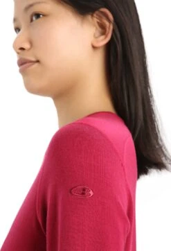Icebreaker 260 Tech Merino Long Sleeve Crewe Thermal Top - Women's|-|Haut Thermique à Manches Longues Et Col Rond En Laine Mérinos 260 Tech - Femme -Icebreaker ICE IB104387 7E 7EDetail1 20Cherry