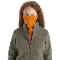 Icebreaker Flexi Chute Multi Functional Cloth - Earth -Icebreaker icebreaker flexi chute multi functional cloth earth model 3 1498704