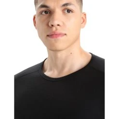 Icebreaker 200 Oasis Crewe Long Sleeve Shirt Men - Black -Icebreaker icebreaker mens 200 oasis crewe long sleeve shirt black 4 1459234