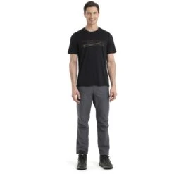 Icebreaker Tech Lite II Ski Stripes T-Shirt Men - Black -Icebreaker icebreaker mens tech lite ii ski stripes t shirt black model 3 1499213