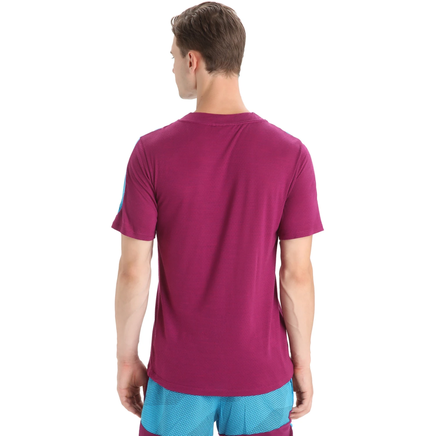 Icebreaker ZoneKnit™ GEODETIC Short Sleeve Tee Men - Geo Blue/Go Berry/AOP 4 Icebreaker ZoneKnit™ GEODETIC Short Sleeve Tee Men - Geo Blue/Go Berry/AOP - Image 2