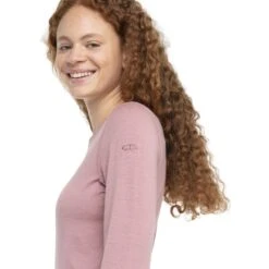 Icebreaker 200 Oasis Crewe Long Sleeve Shirt Women - Crystal -Icebreaker icebreaker womens 200 oasis crewe long sleeve shirt crystal model 4 1499354