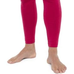 Icebreaker 200 Oasis Leggings Women - Electron Pink -Icebreaker icebreaker womens 200 oasis leggings electron pink model 4 1499416