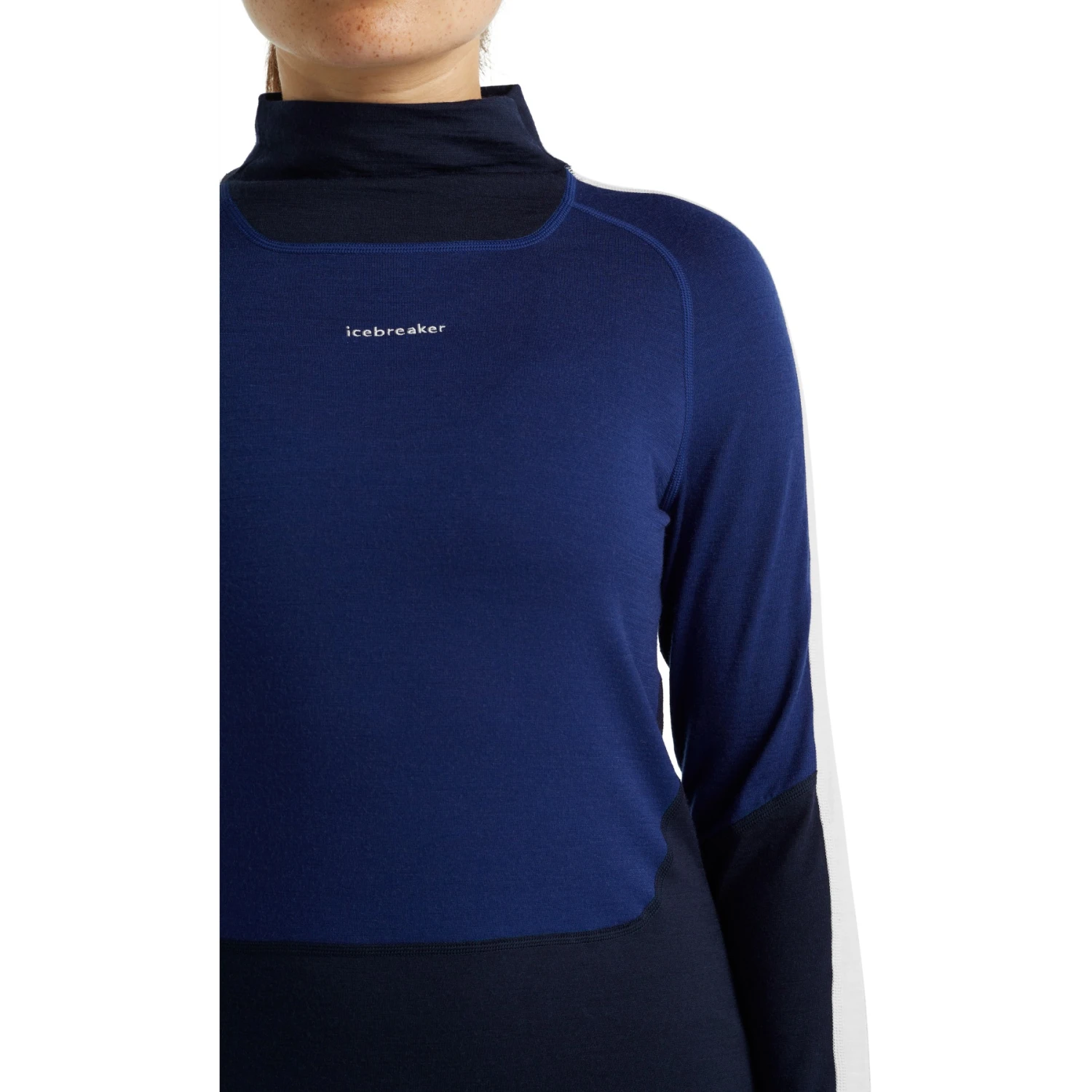 Icebreaker 200 Sonebula High Neck Long Sleeve Shirt Women - Midnight Navy/Royal Navy/Snow 7 Icebreaker 200 Sonebula High Neck Long Sleeve Shirt Women - Midnight Navy/Royal Navy/Snow - Image 5