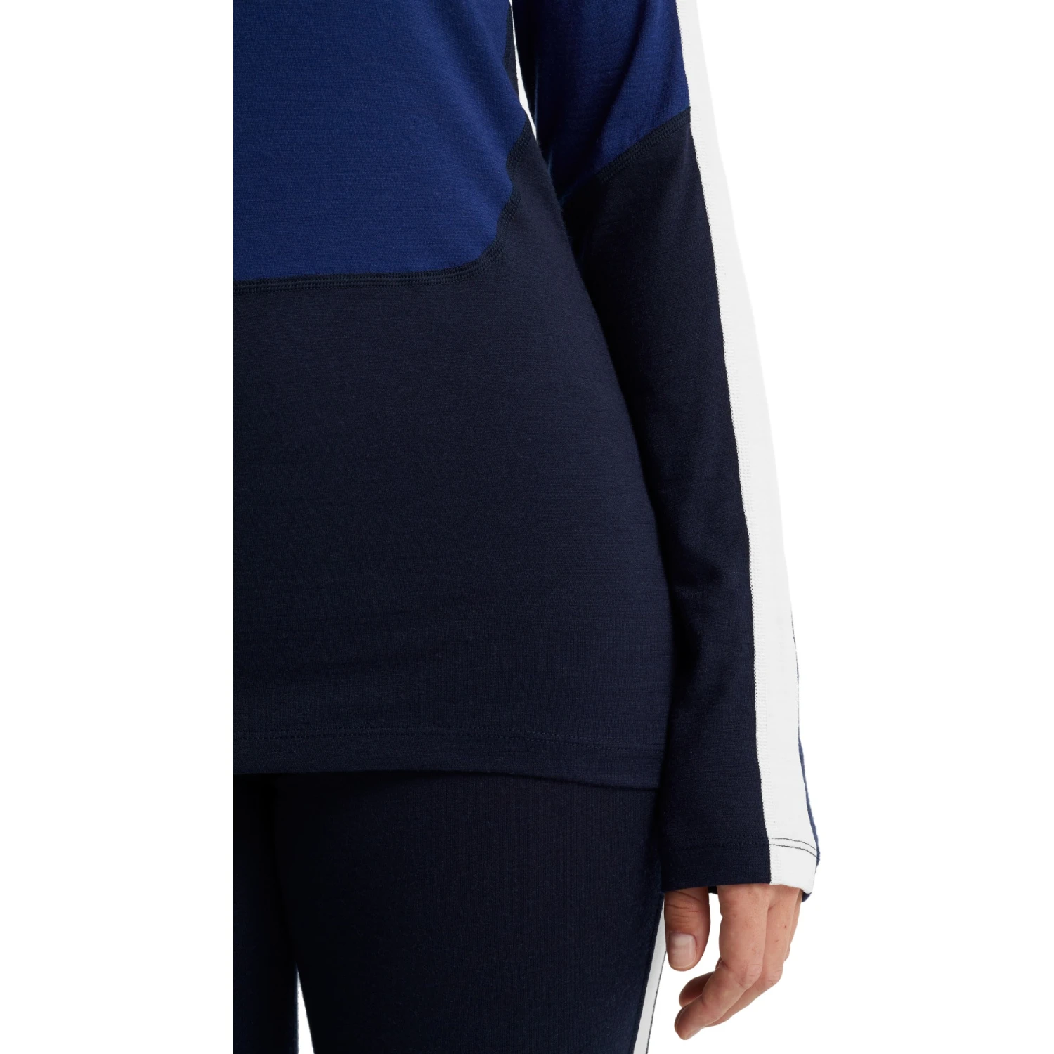 Icebreaker 200 Sonebula High Neck Long Sleeve Shirt Women - Midnight Navy/Royal Navy/Snow 8 Icebreaker 200 Sonebula High Neck Long Sleeve Shirt Women - Midnight Navy/Royal Navy/Snow - Image 6