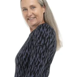 Icebreaker 260 Vertex Crewe Glacial Flow Long Sleeve Shirt Women - Graphite/Black/Jet HTHR 11 Icebreaker 260 Vertex Crewe Glacial Flow Long Sleeve Shirt Women - Graphite/Black/Jet HTHR -Icebreaker icebreaker womens 260 vertex crewe glacial flow long sleeve graphite black jet hthr model 3 1499520