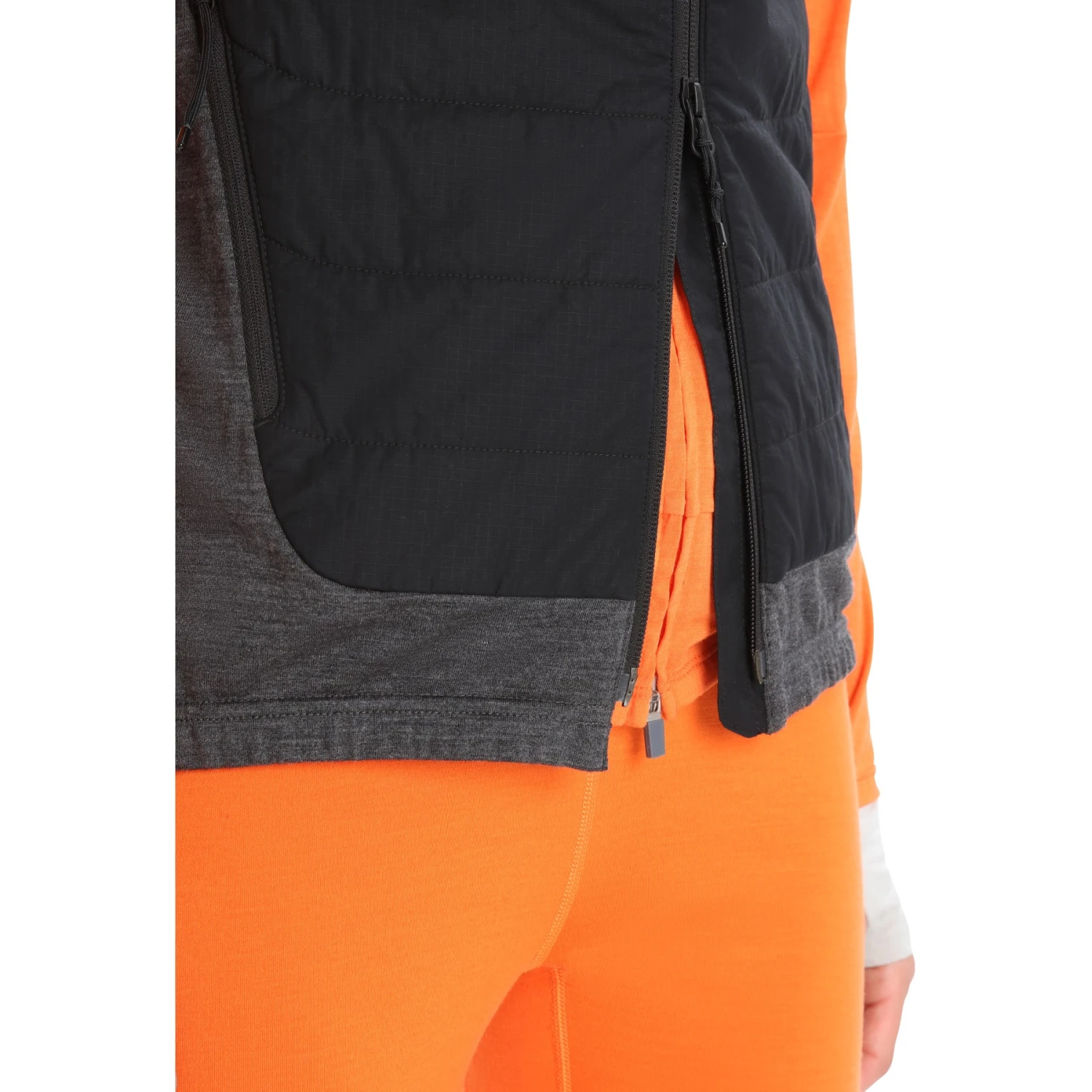 Icebreaker MerinoLoft™ Vest Women - Black/Jet Hthr 10 Icebreaker MerinoLoft™ Vest Women - Black/Jet Hthr - Image 8