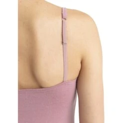 Icebreaker Siren Cami Sleeveless Undershirt Women - Crystal 15 Icebreaker Siren Cami Sleeveless Undershirt Women - Crystal -Icebreaker icebreaker womens siren cami sleeveless undershirt crystal model 5 1498905