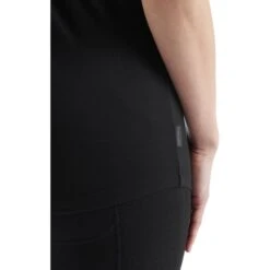 Icebreaker Sphere II Short Sleeve Scoop Tee Women - Black -Icebreaker icebreaker womens sphere ii short sleeve scoop tee black 7 1148122