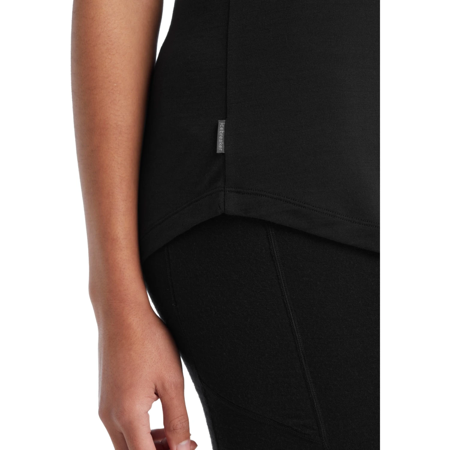 Icebreaker Sphere II Tank Women - Black 8 Icebreaker Sphere II Tank Women - Black - Image 6