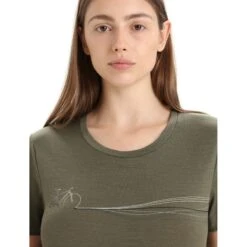 Icebreaker Tech Lite II Cadence Paths Short Sleeve Tee Women - Loden 14 Icebreaker Tech Lite II Cadence Paths Short Sleeve Tee Women - Loden -Icebreaker icebreaker womens tech lite ii cadence paths short sleeve tee loden 6 1384611