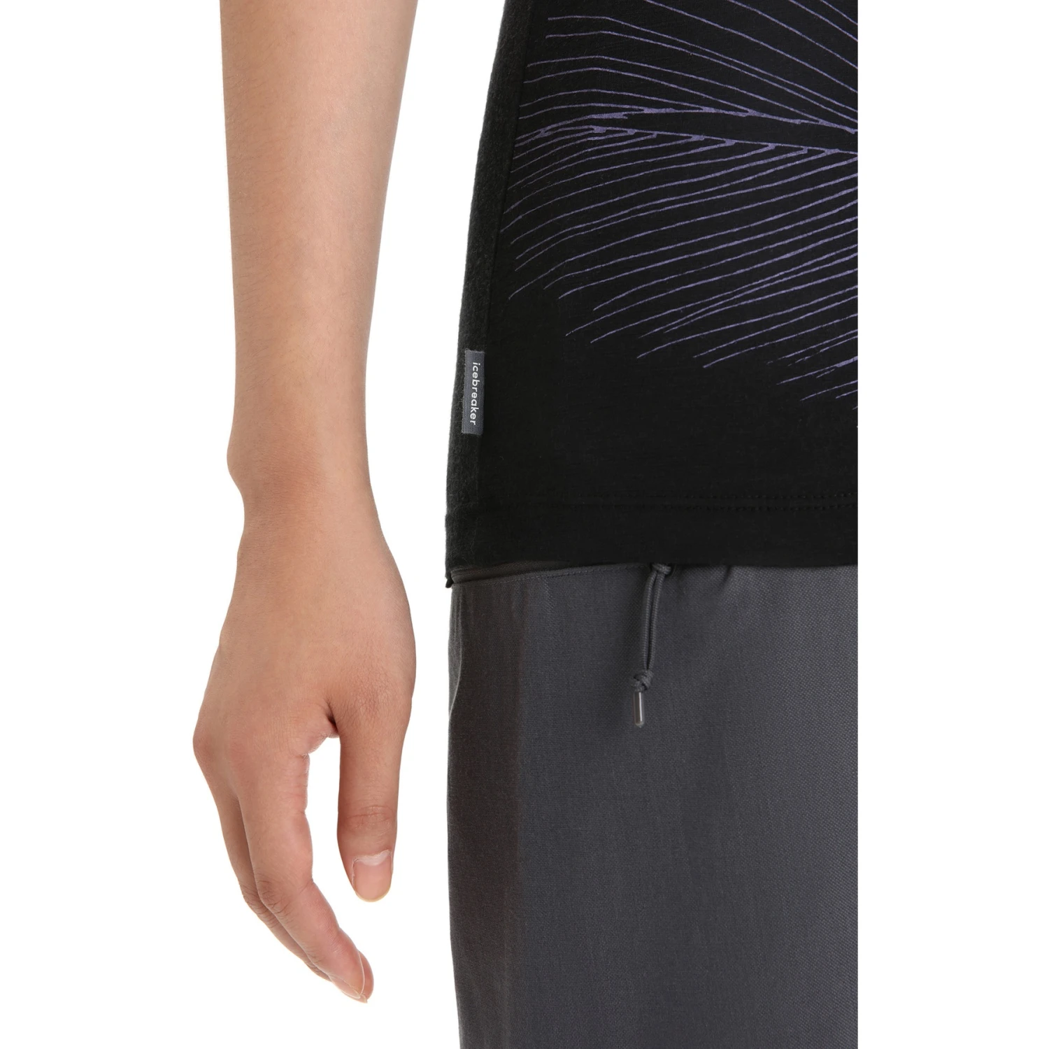 Icebreaker Tech Lite II Plume Short Sleeve Scoop Tee Women - Black 8 Icebreaker Tech Lite II Plume Short Sleeve Scoop Tee Women - Black - Image 6