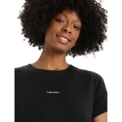 Icebreaker ZoneKnit™ Slit Back Short Sleeve Tee Women - Black -Icebreaker icebreaker womens zoneknit slit back short sleeve tee black 4 1271468