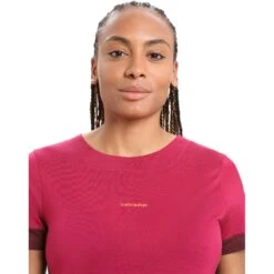 Icebreaker ZoneKnit™ Slit Back Short Sleeve Tee Women - Cherry/Espresso -Icebreaker icebreaker womens zoneknit slit back short sleeve tee cherry espresso 4 1558269
