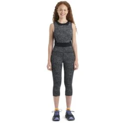 Icebreaker ZoneKnit™ Topo Lines Cropped Bra-Tank Women - Black/Snow/AOP -Icebreaker icebreaker womens zoneknit topo lines cropped bra tank black snow aop model 3 1499289